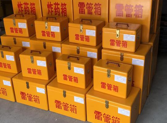 清水玻璃钢雷管箱的使用寿命一般是多少？